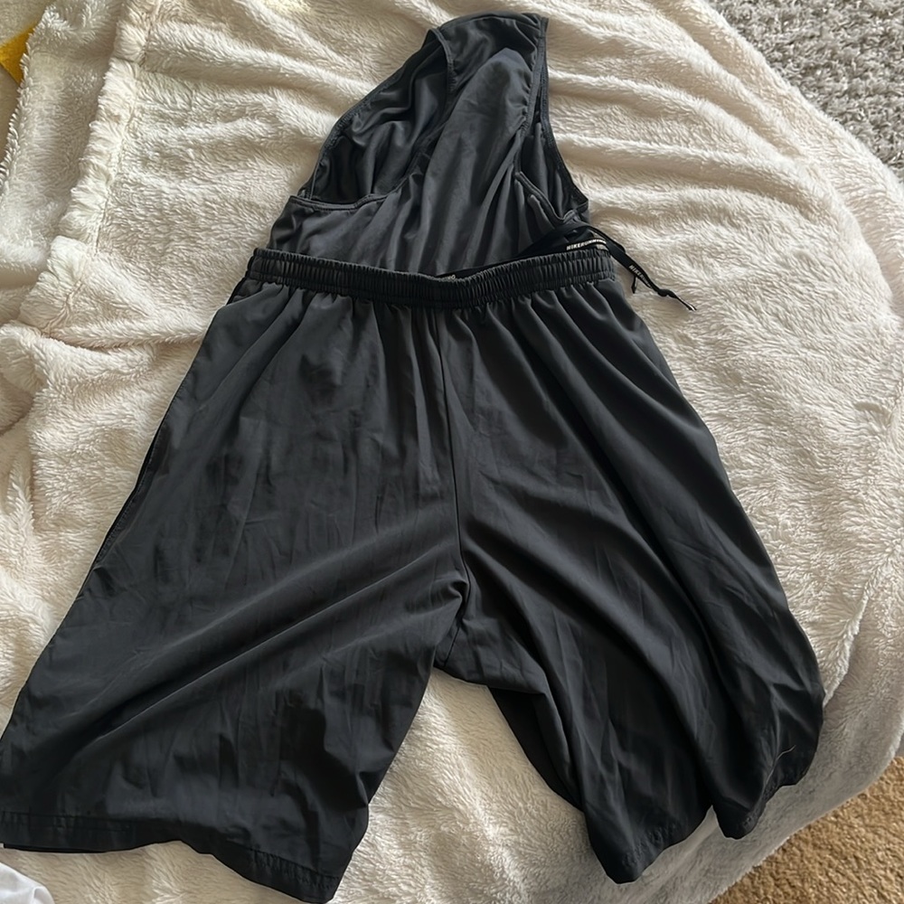Nike Dri-Fit kids size S athletic shorts, gray with black mesh, full bri… - Picture 5 of 6